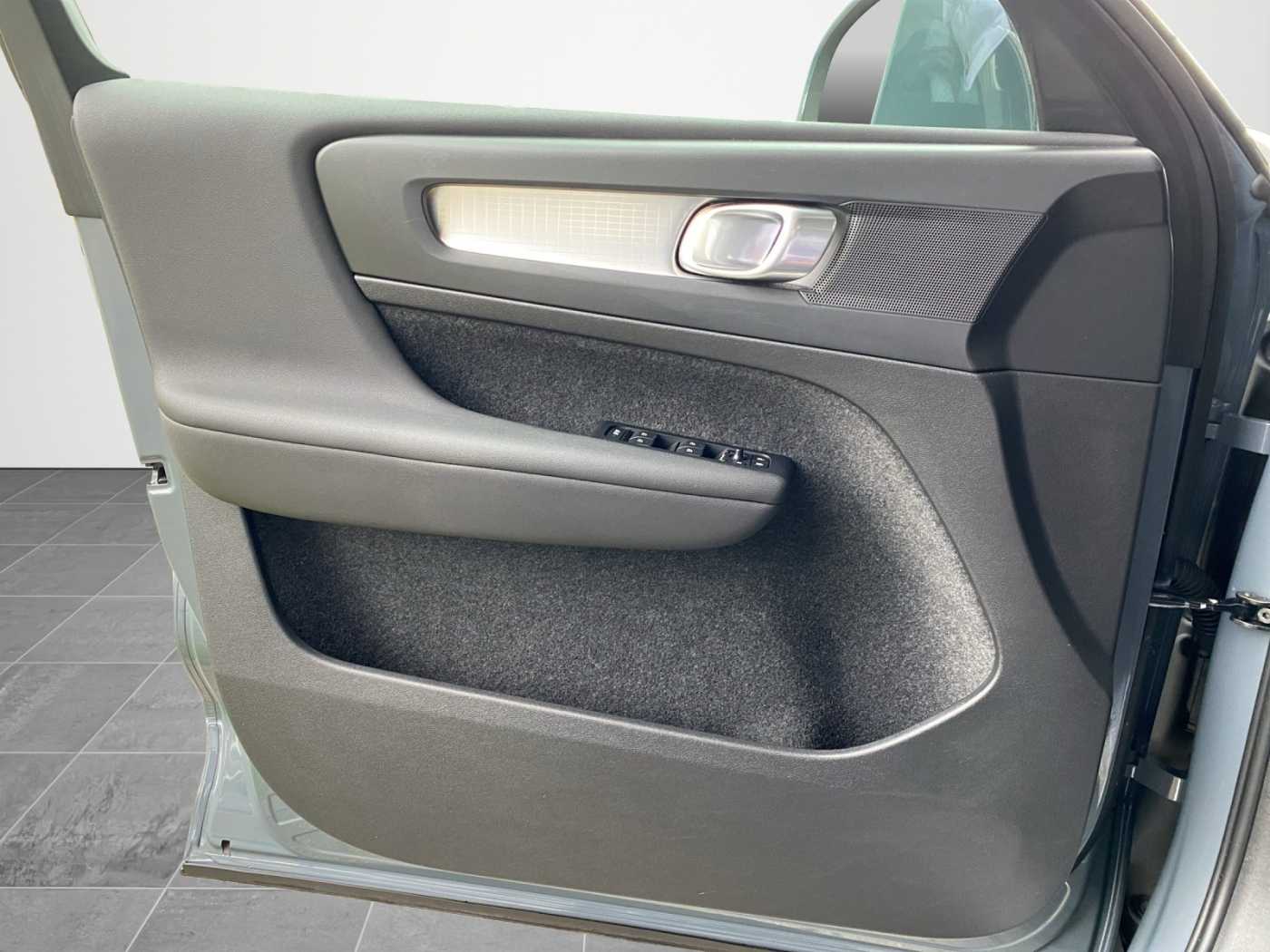 Volvo  XC 40