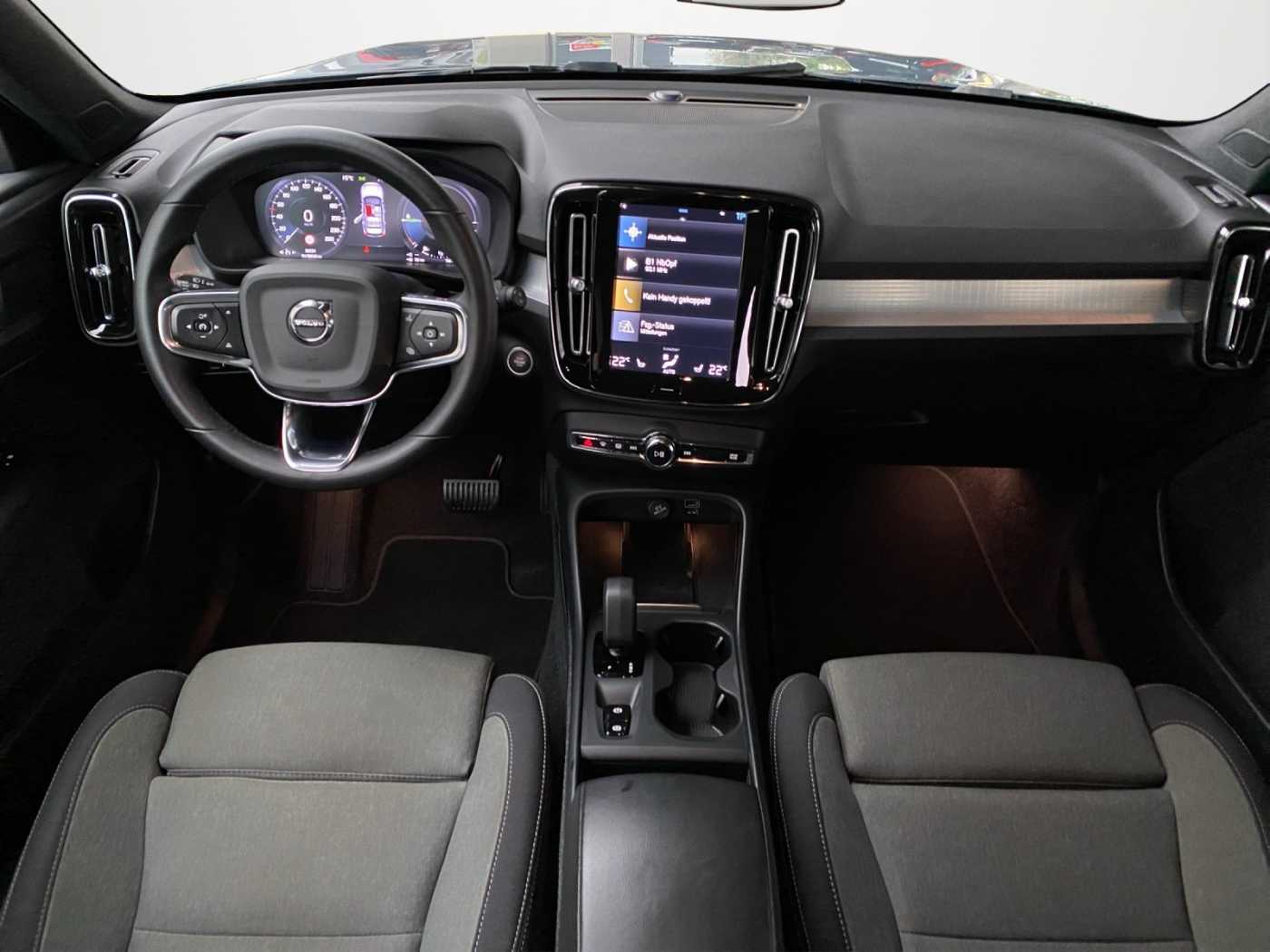 Volvo  XC 40