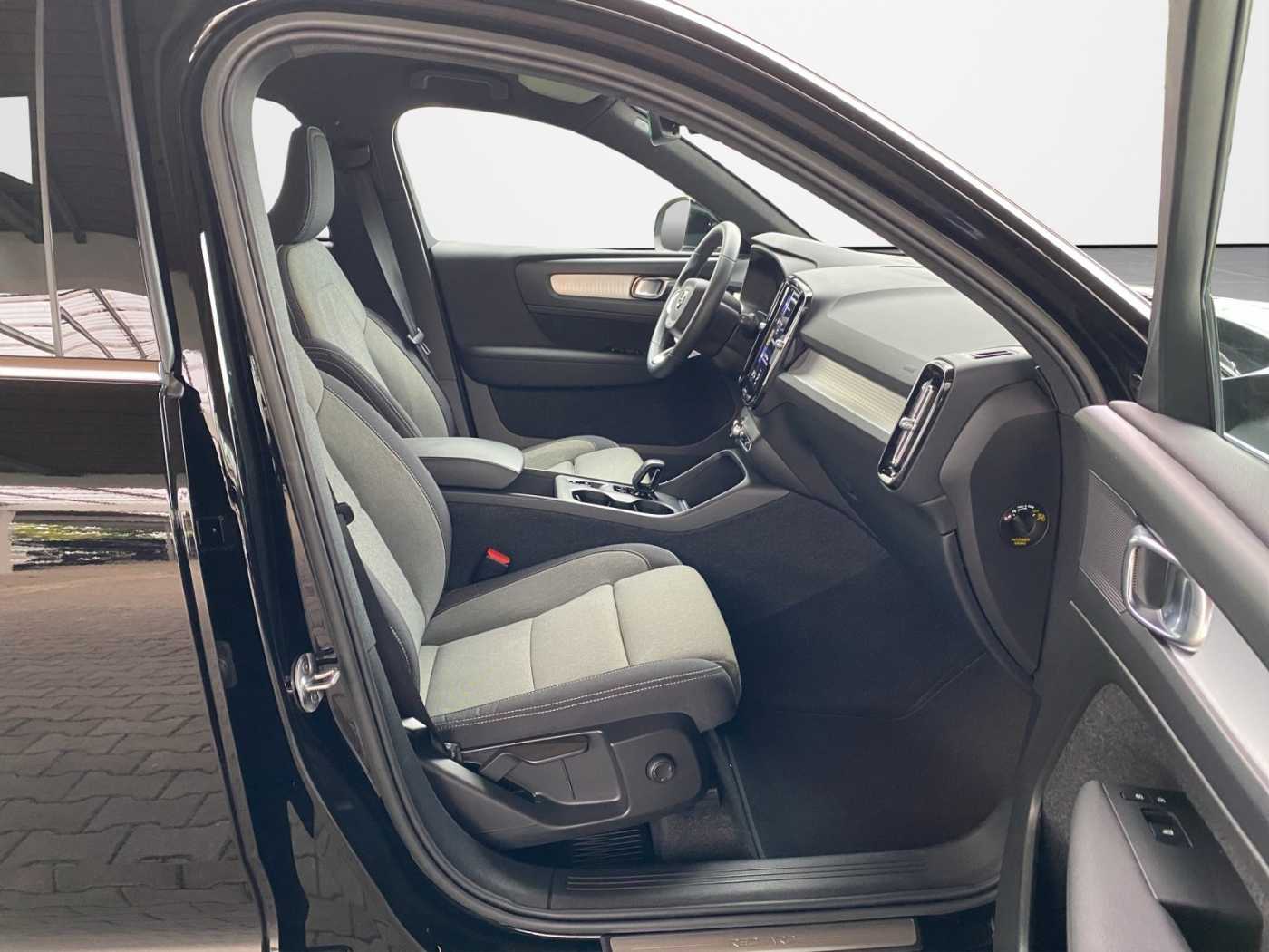 Volvo  XC 40