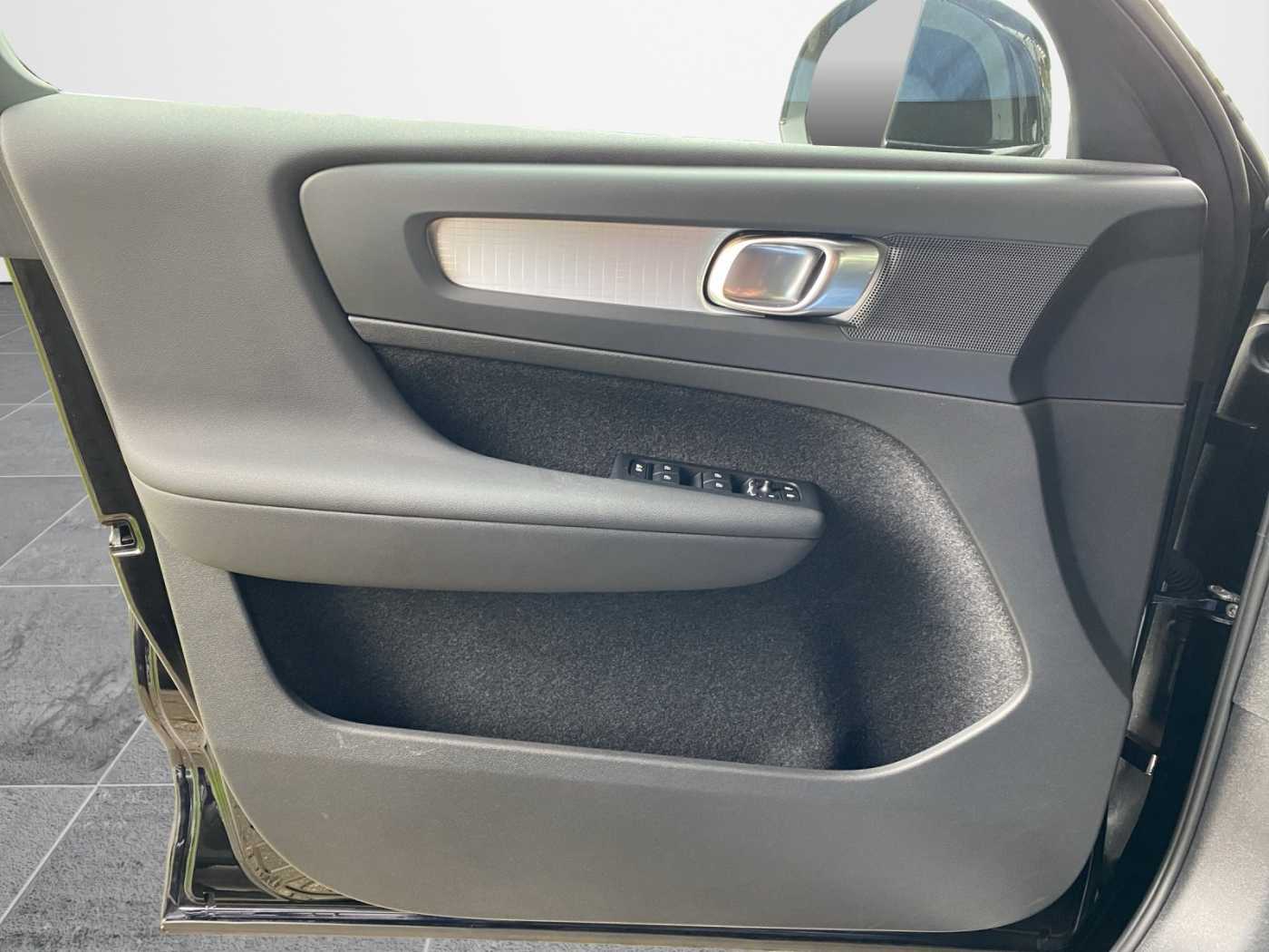 Volvo  XC 40