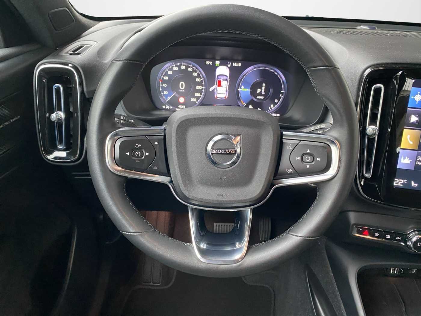 Volvo  XC 40