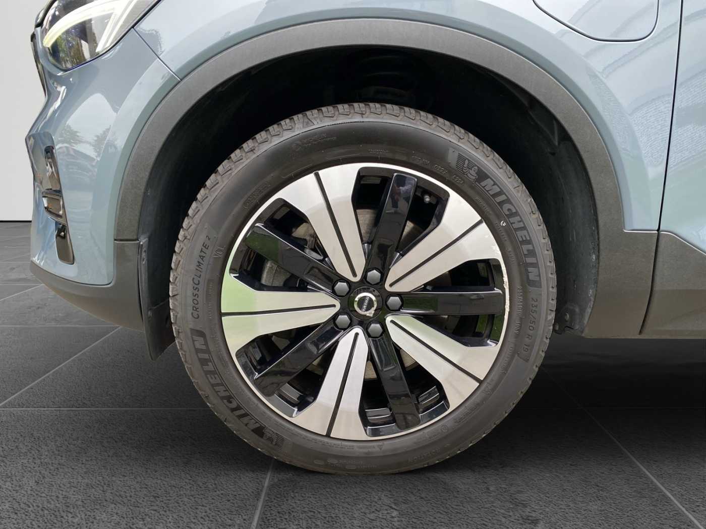 Volvo  XC 40