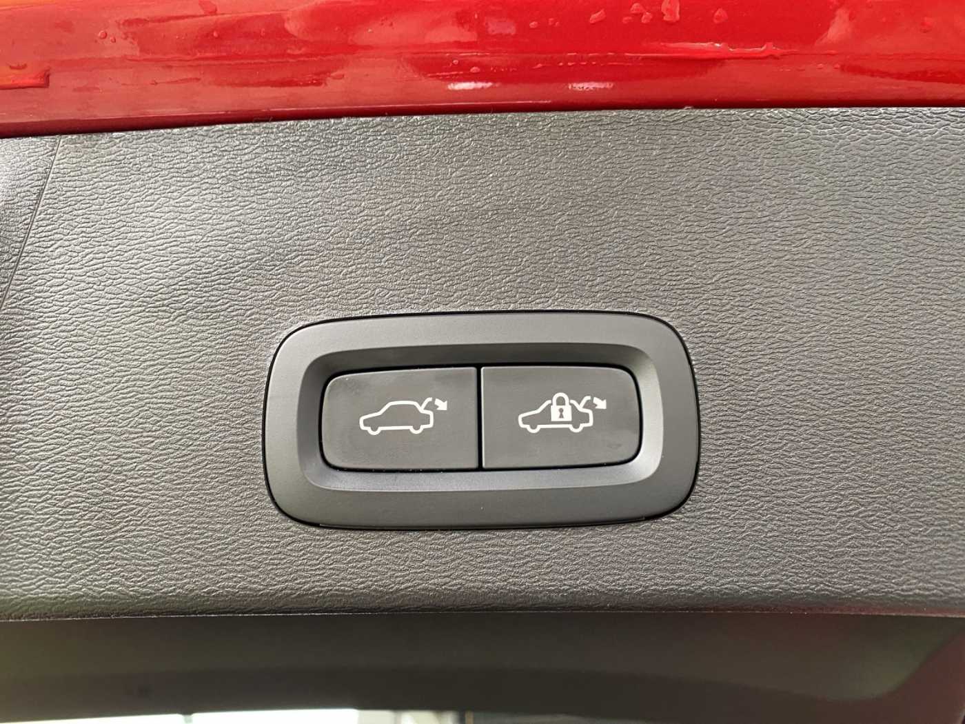 Volvo  XC 40