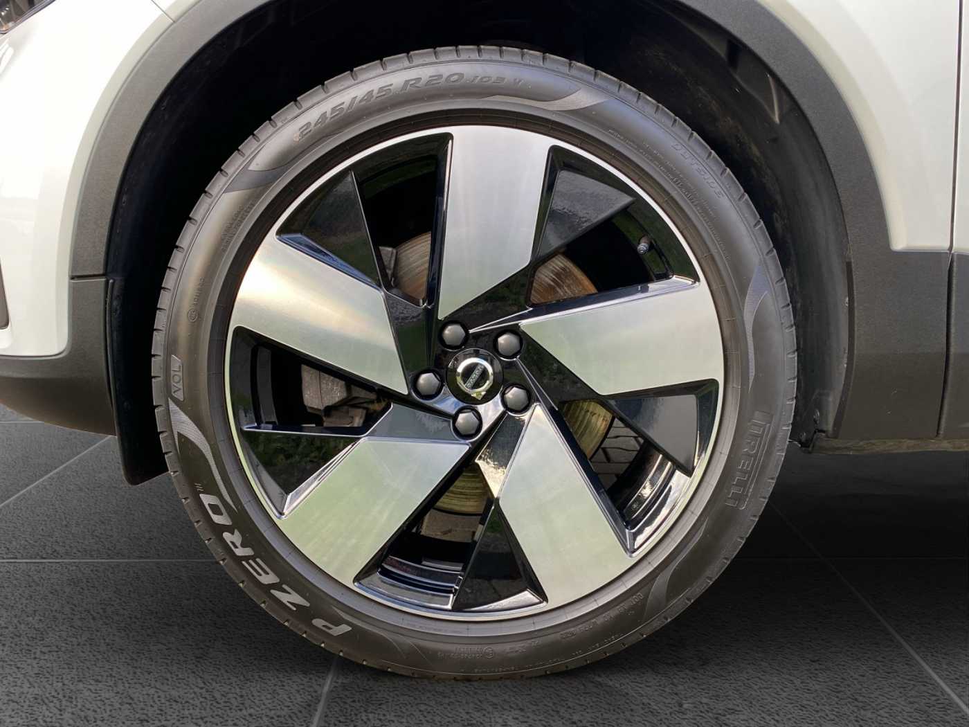Volvo  XC 40