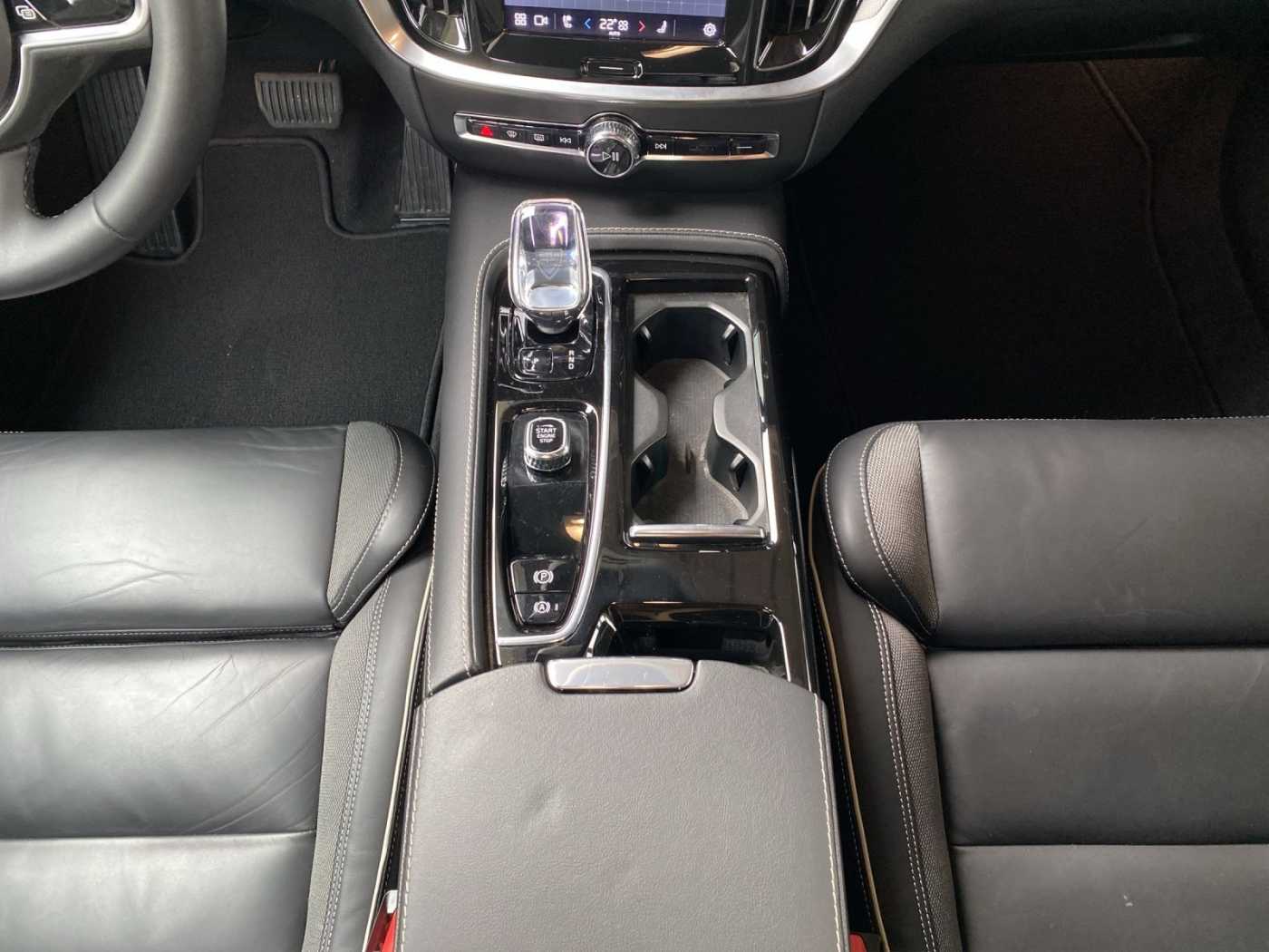 Volvo  Plus Bright Recharge