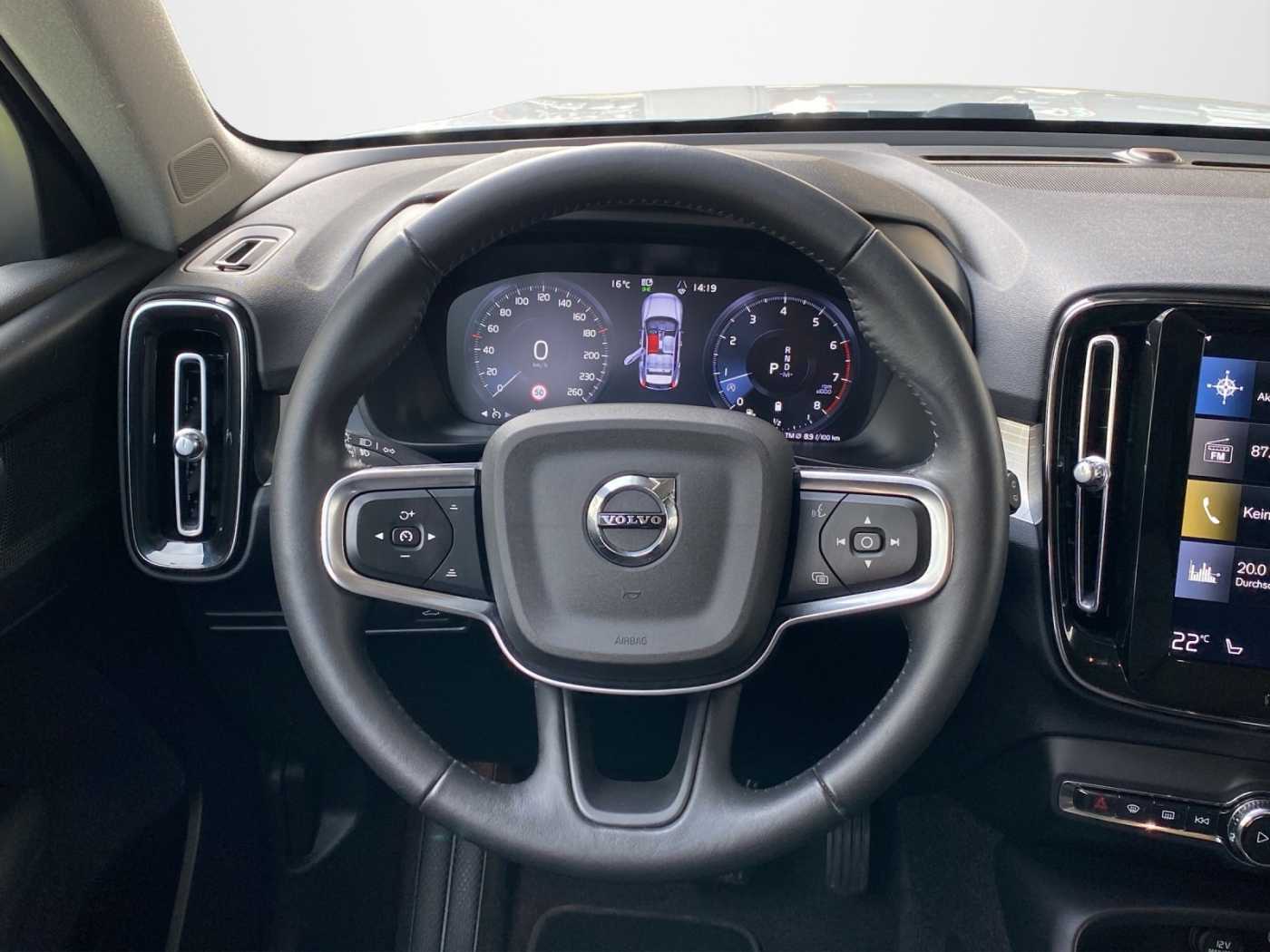 Volvo  XC 40