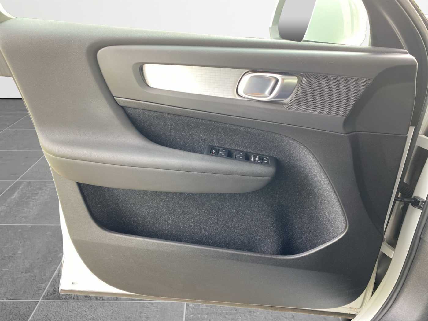 Volvo  XC 40