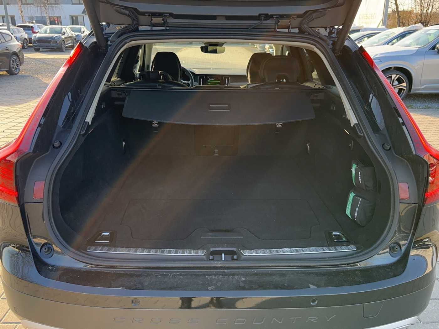 Volvo  Ultimate