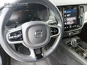 Volvo  R Design Recharge