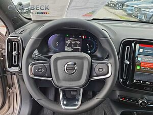 Volvo  XC 40