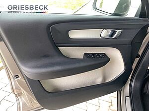 Volvo  XC 40