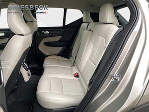 Volvo  XC 40