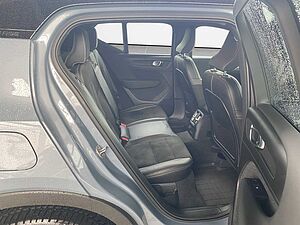 Volvo  XC 40