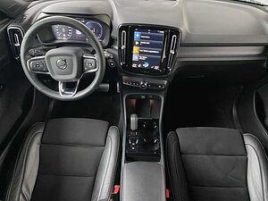 Volvo  XC 40