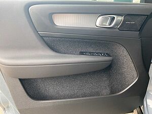 Volvo  XC 40