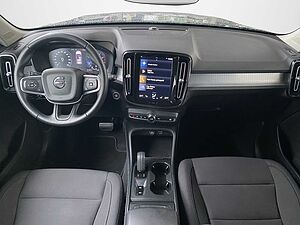 Volvo  XC 40