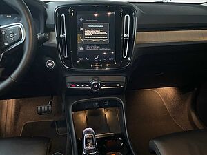 Volvo  XC 40
