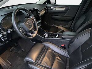 Volvo  XC 40