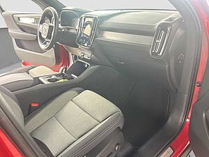 Volvo  XC 40