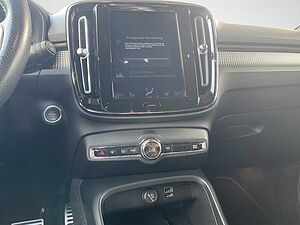 Volvo  XC 40