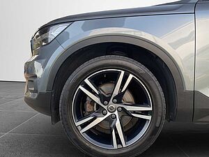 Volvo  XC 40