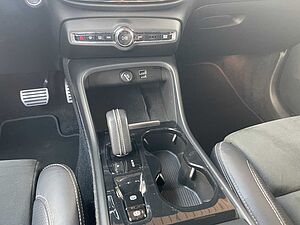 Volvo  XC 40