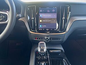 Volvo  Plus Dark Recharge