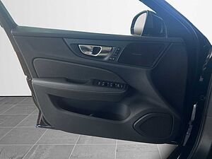 Volvo  Plus Dark Recharge