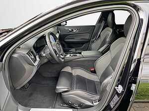 Volvo  Plus Dark Recharge