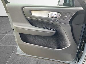 Volvo  XC 40
