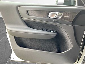 Volvo  XC 40