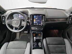 Volvo  XC 40