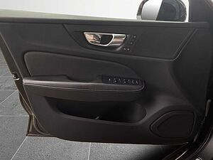 Volvo  Plus Dark Recharge