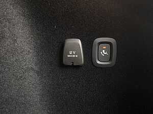 Volvo  Plus Dark Recharge