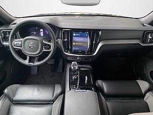 Volvo  Plus Dark Recharge