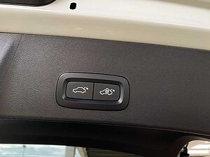 Volvo  XC 40