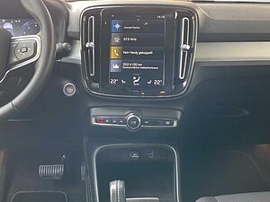 Volvo  XC 40