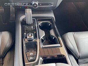 Volvo  R Design Recharge