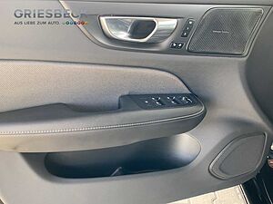 Volvo  R Design Recharge