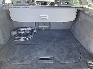 Volvo  R Design Recharge
