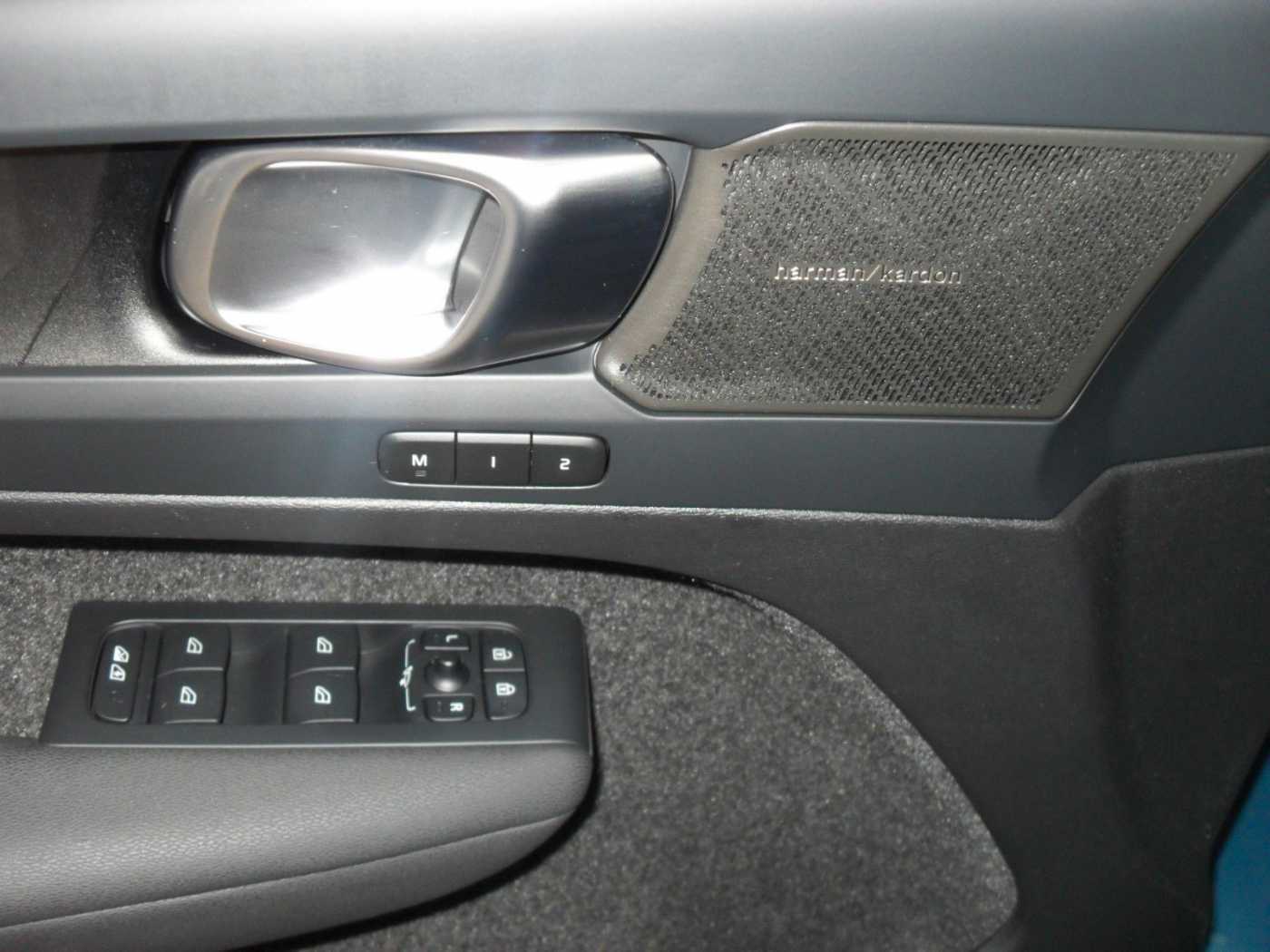 Volvo  Ultimate Pure Electric 2WD | Batterie-Zerti.