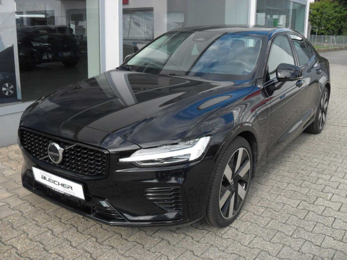 Volvo  T8 Lim. Ultimate Dark | 360° | HeadUp | Pano.