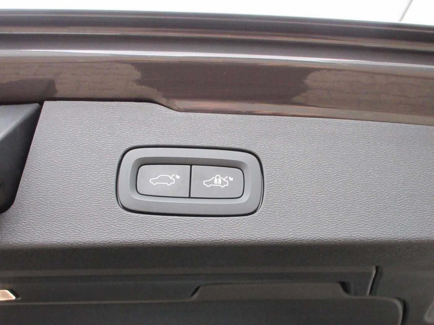 Volvo  B4 Kombi | AHK | Memory | Kamera
