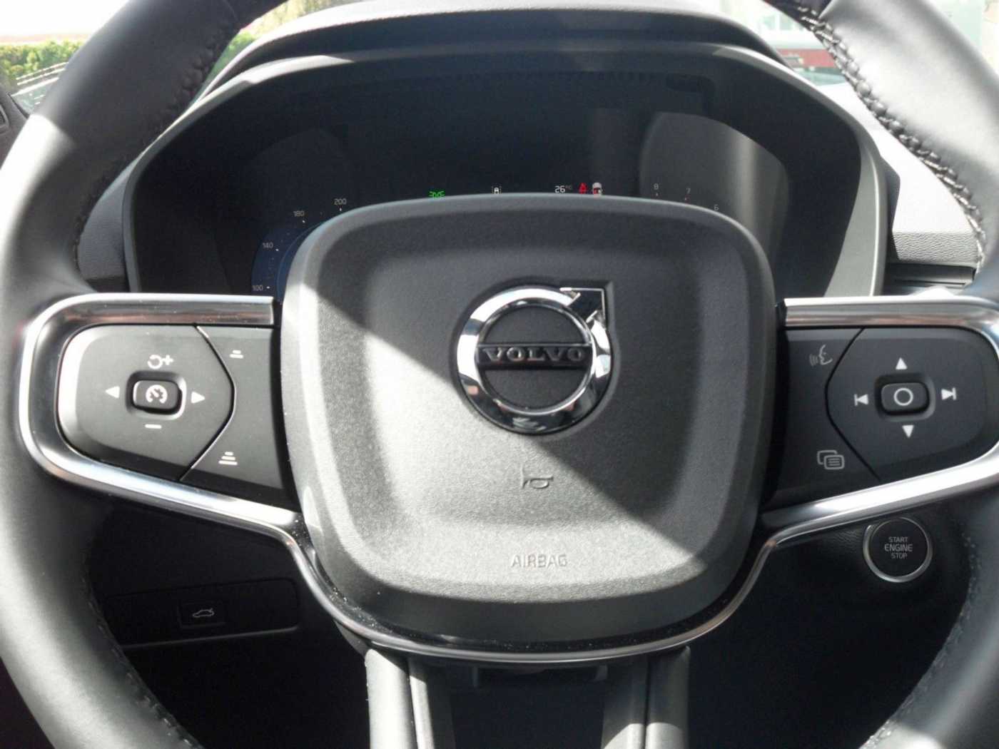 Volvo  Plus Dark 2WD | 360°| Navi | NS