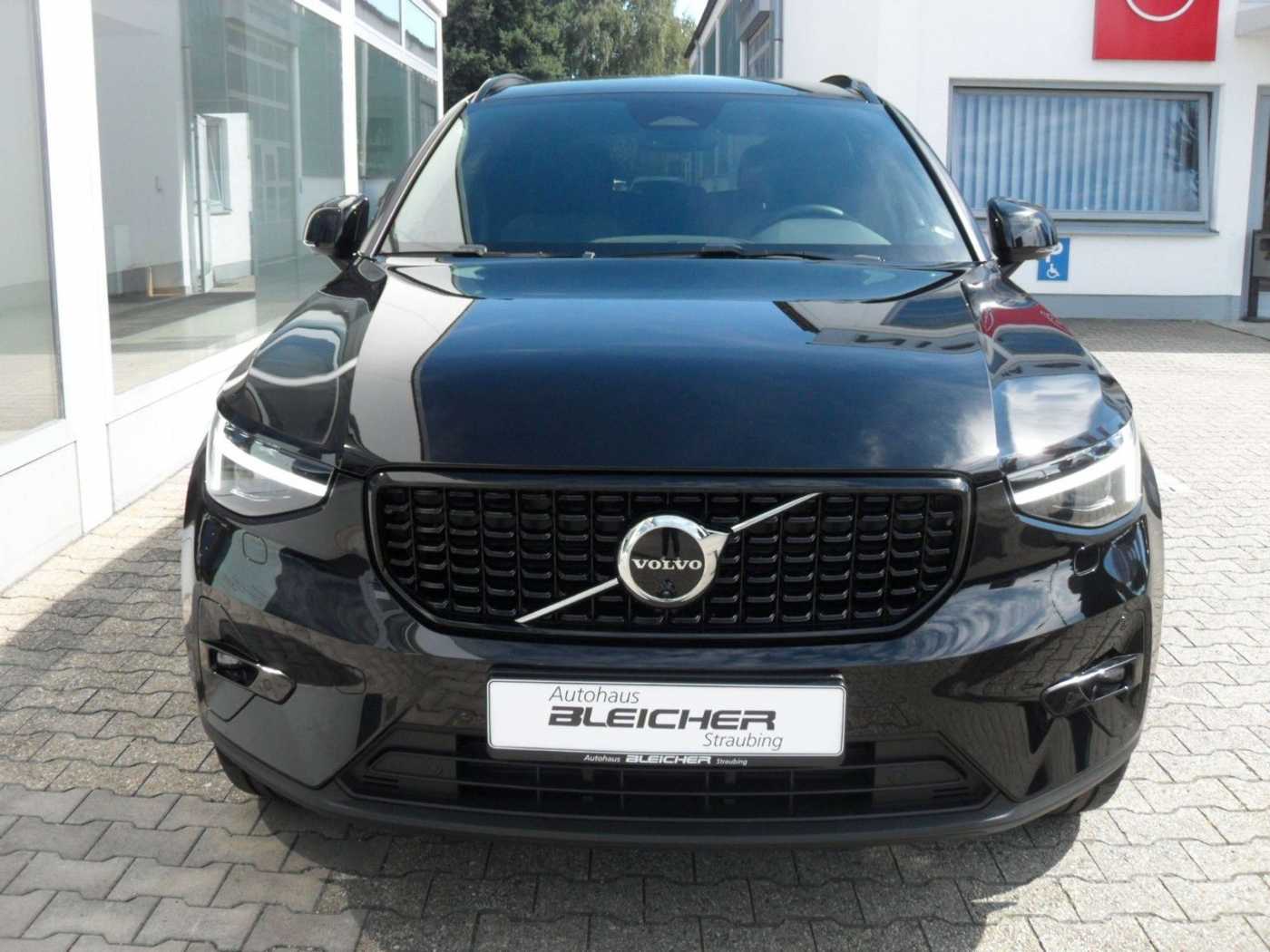Volvo  Plus Dark 2WD | 360°| Navi | NS