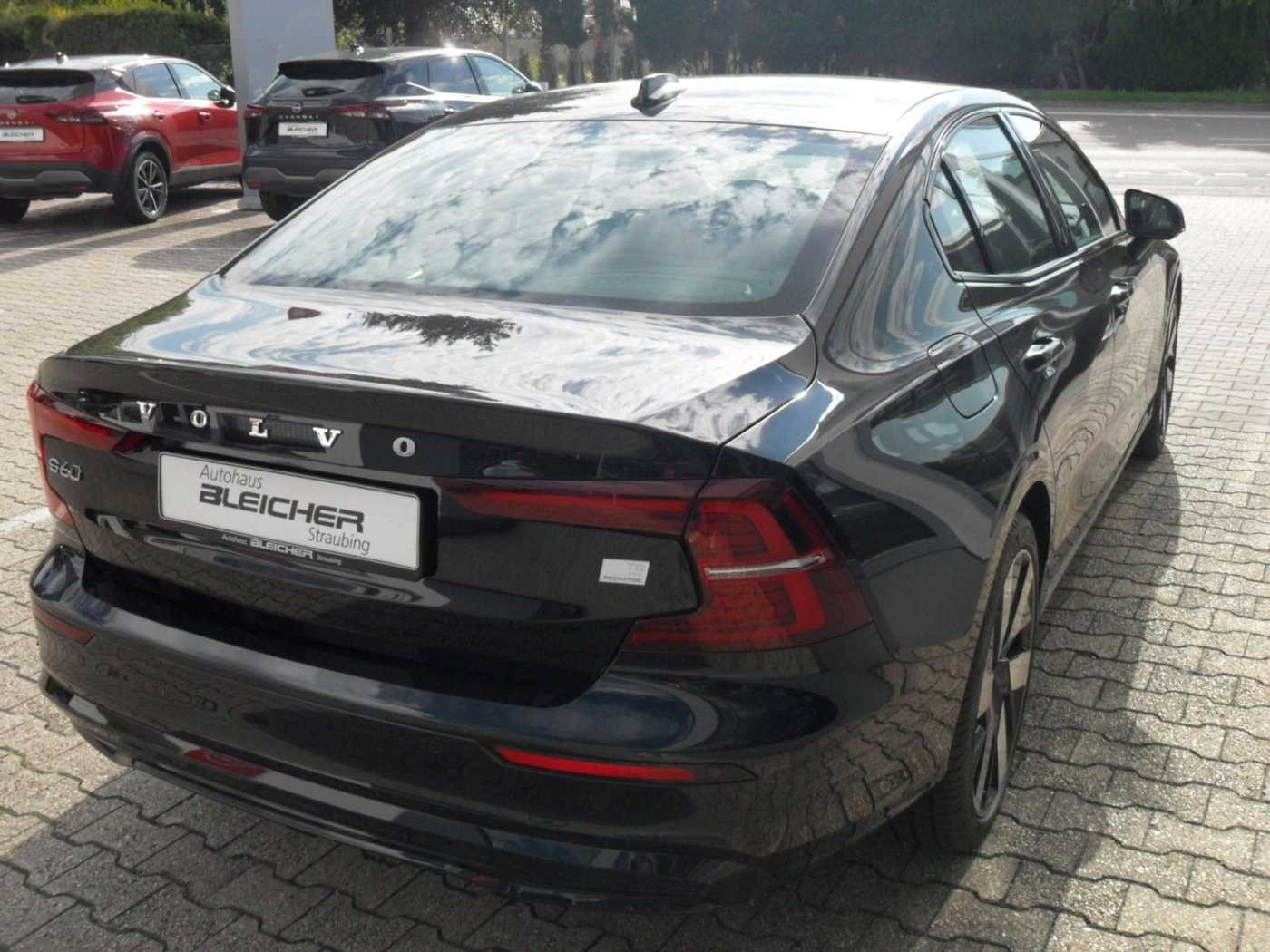 Volvo  T8 Lim. Ultimate Dark | 360° | HeadUp | Pano.
