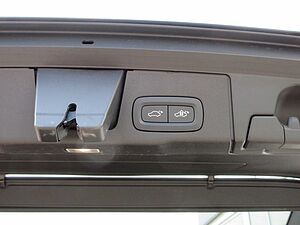 Volvo  B5 Plus Dark AWD