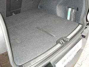 Volvo  Ultimate Recharge Pure Electric AWD