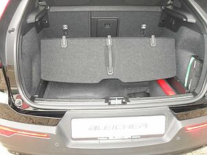 Volvo  Ultimate Recharge Pure Electric AWD