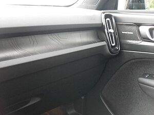 Volvo  Ultimate Recharge Pure Electric AWD